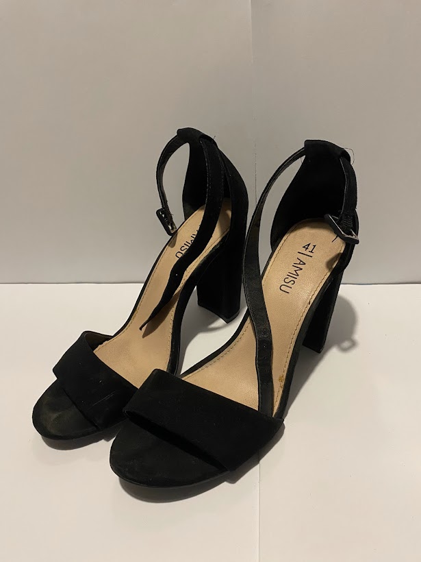 Black heels front